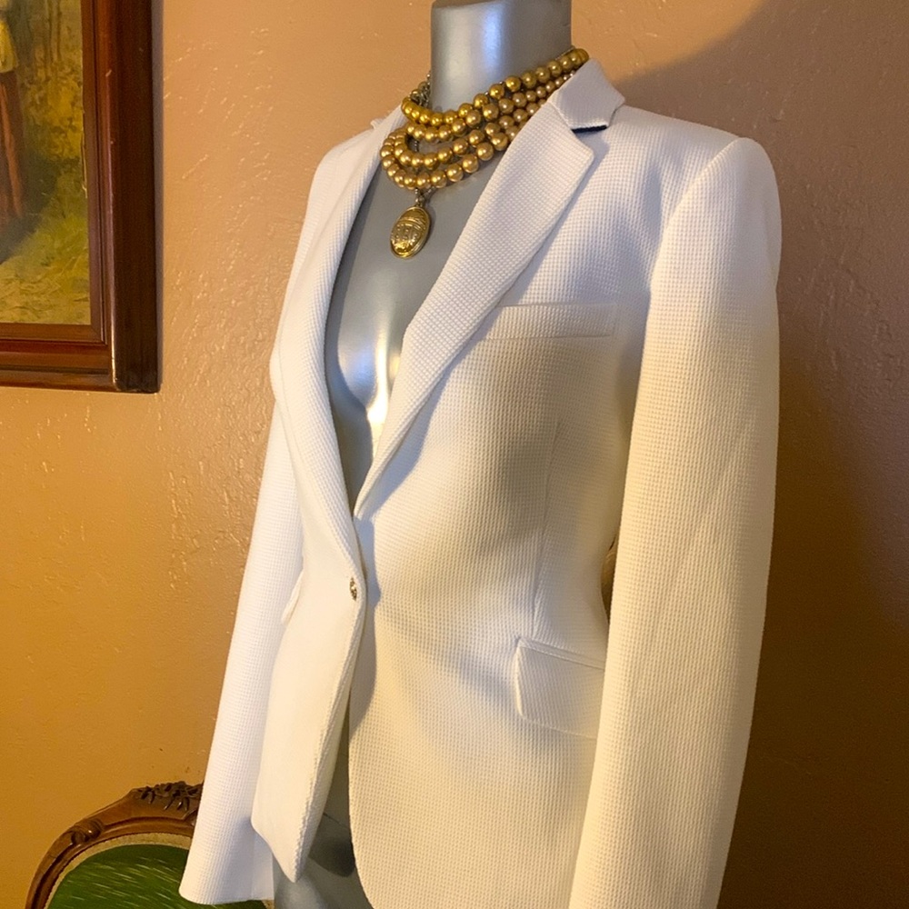 Zara White Textured Single Breasted Blazer.  SZ XS - Picture 2 of 5
